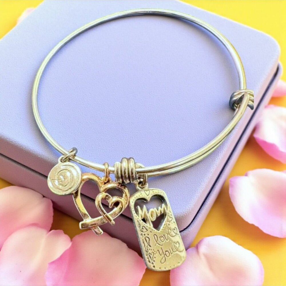 Love This Life โMomโ Silver adjustable two tone bracelet NWOT - Picture 5 of 8